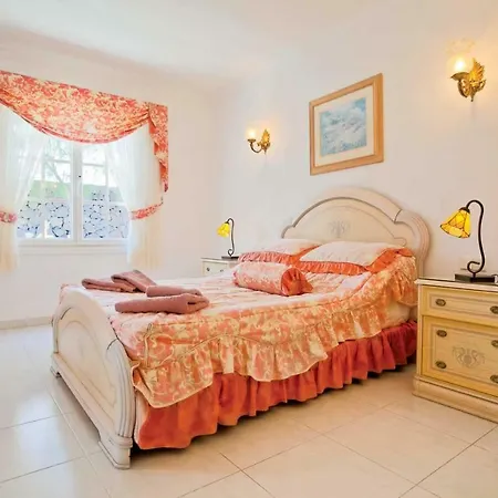 Casa Charlotte Vila *
